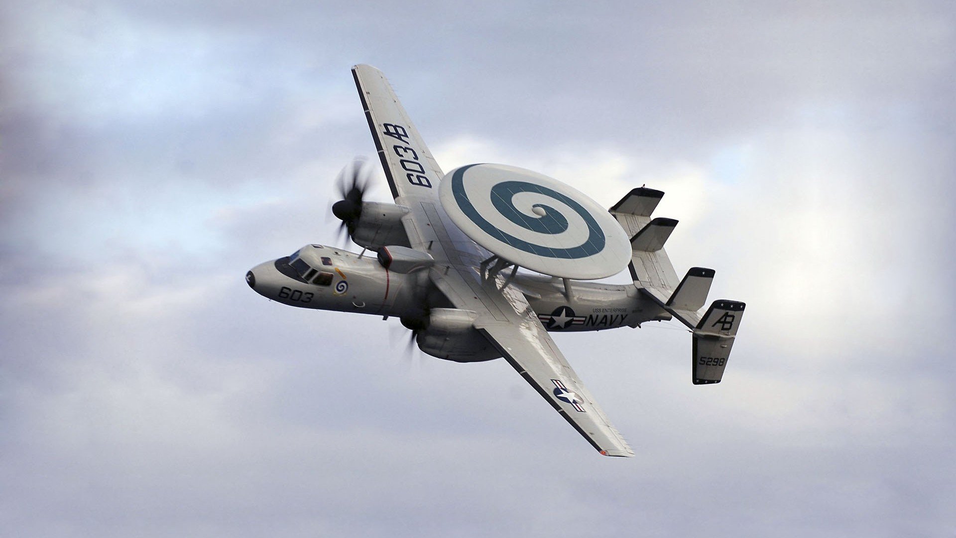 利物浦高频跑动构建立体式进攻网,利物浦walk along